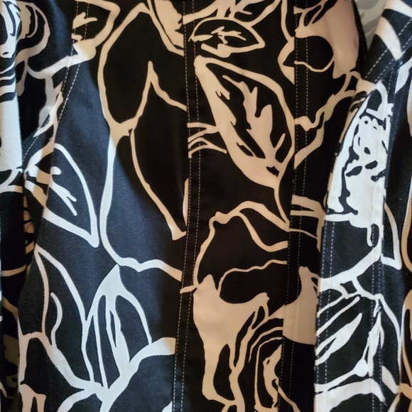 Coldwater Creek black & white printed jacket - Picture 4 of 6